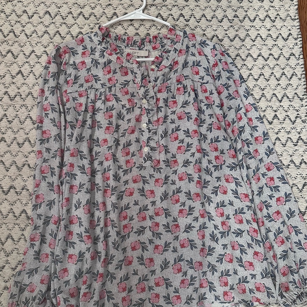 Floral top from loft size Large